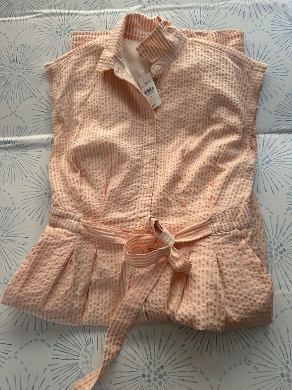 LOFT Sleeveless Seersucker Peach Stripe Dress Button Up size 4 - Picture 3 of 11